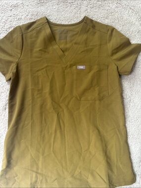 Figs V-Neck Top in Olive Green